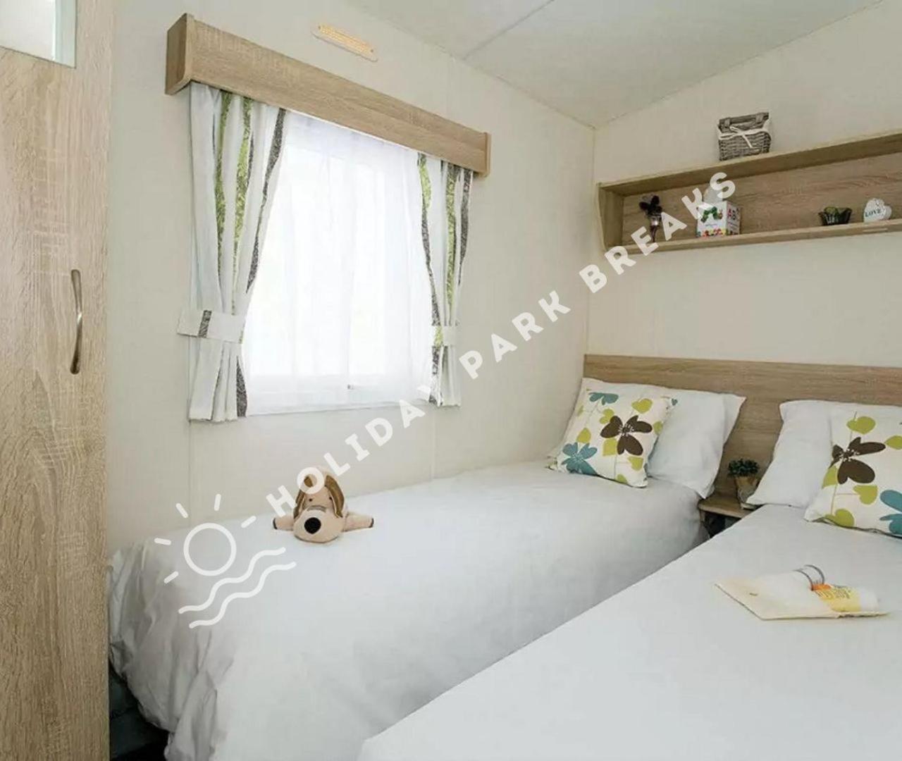 Bronze 2 Bed Villa Selsey Luaran gambar